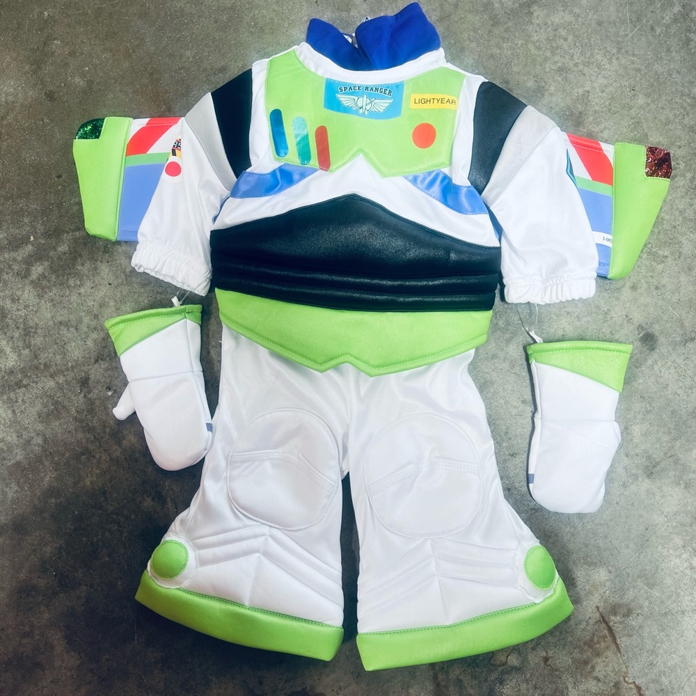 Disney 3-6 month size Pixar’sBuzz Lightyear infant costume!